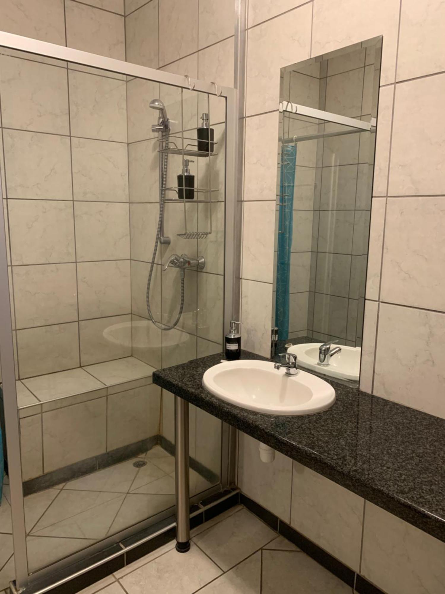 Hotel Pension Casa Africana Windhoek Bagian luar foto